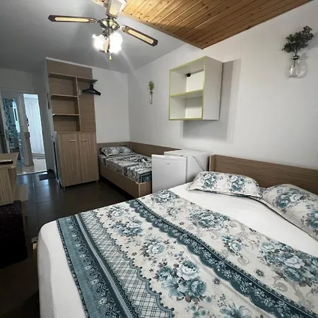 Andra Ефоріє-Норд